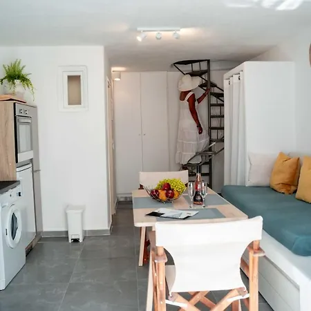 Santorini Retreat Holiday home Karterados (Santorini)